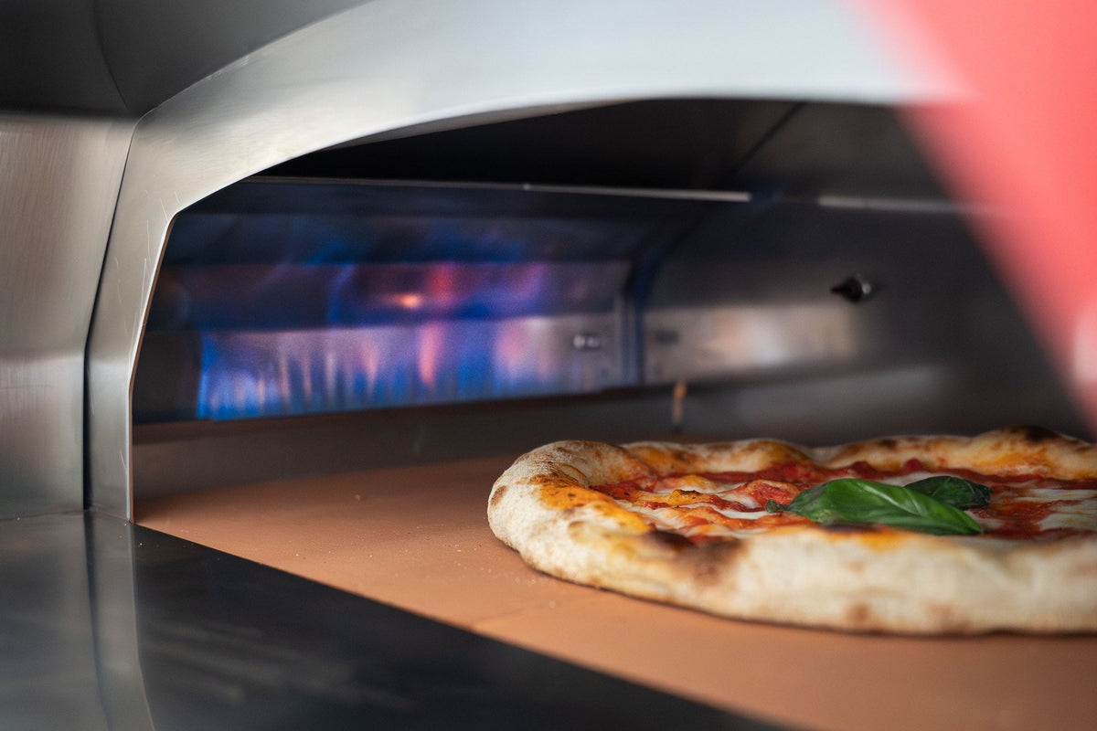 Alfa Forni EVO Hybrid-Pizzaofen Flüssiggas (LPG)/Holz, Rubin Rot - grillstarshop.comAlfa Forni EVO Hybrid-Pizzaofen Flüssiggas (LPG)/Holz, Rubin RotPizzaofenAlfa Fornigrillstarshop.com