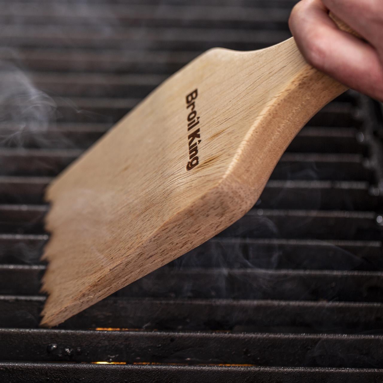Broil King Holzschaber - grillstarshop.comBroil King HolzschaberBroil Kinggrillstarshop.com653350060162653353
