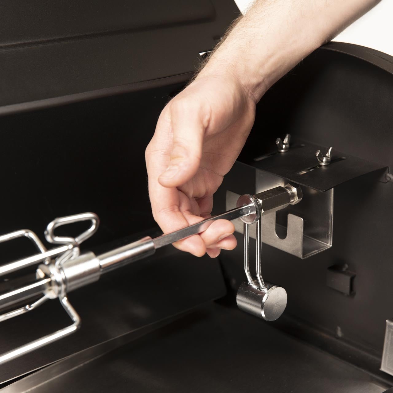 Broil King Pellet Smoker Drehspieß, Elektromotor - grillstarshop.comBroil King Pellet Smoker Drehspieß, ElektromotorBroil Kinggrillstarshop.com606660006270360666