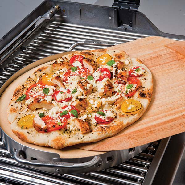 Broil King Pizzastein Set, Imperial - grillstarshop.comBroil King Pizzastein Set, ImperialBroil Kinggrillstarshop.com698160060162698163
