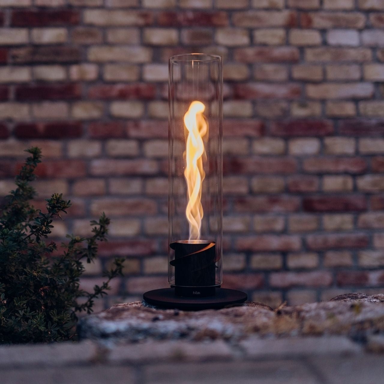 Höfats Spin 1200 Tischfeuer schwarz - grillstarshop.comHöfats Spin 1200 Tischfeuer schwarzHöfatsgrillstarshop.comH007004064251007009