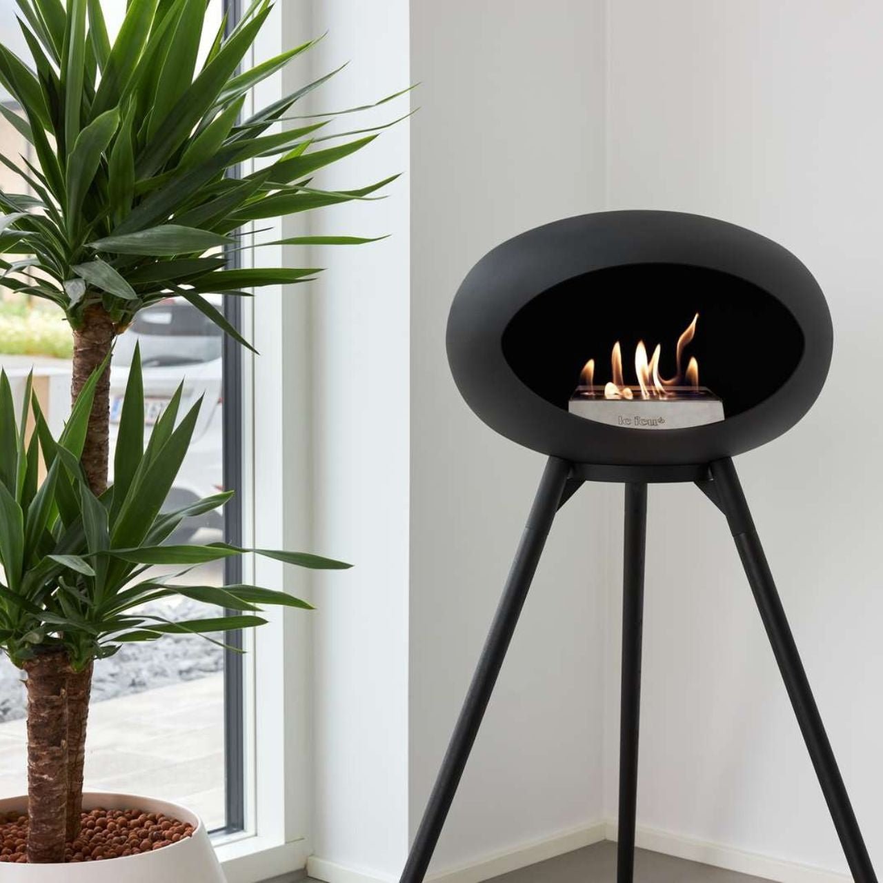 Le Feu Ground High, Black Black - grillstarshop.comLe Feu Ground High, Black BlackLe Feugrillstarshop.com8001045713958001047