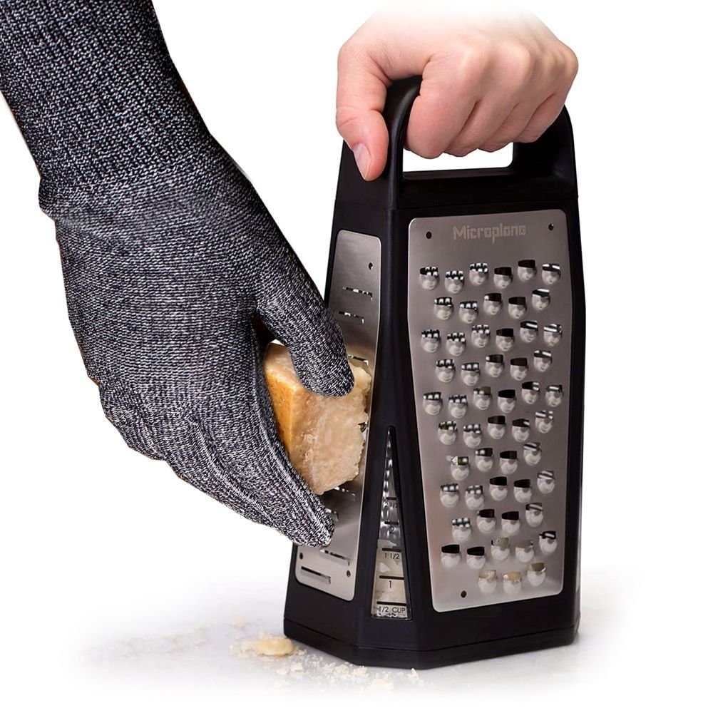 Microplane Elite Turmreibe + Schutzhandschuh - grillstarshop.comMicroplane Elite Turmreibe + SchutzhandschuhMicroplanegrillstarshop.com