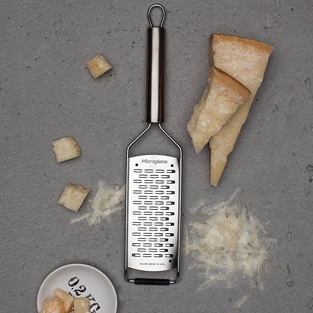 Microplane Mittelgroße Schneide, Professional Serie - grillstarshop.comMicroplane Mittelgroße Schneide, Professional SerieMicroplanegrillstarshop.com380020098399380025
