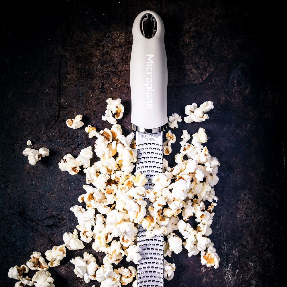Microplane Premium Zester - Reibe, Kaschmir Beige - grillstarshop.comMicroplane Premium Zester - Reibe, Kaschmir BeigeMicroplanegrillstarshop.com46323