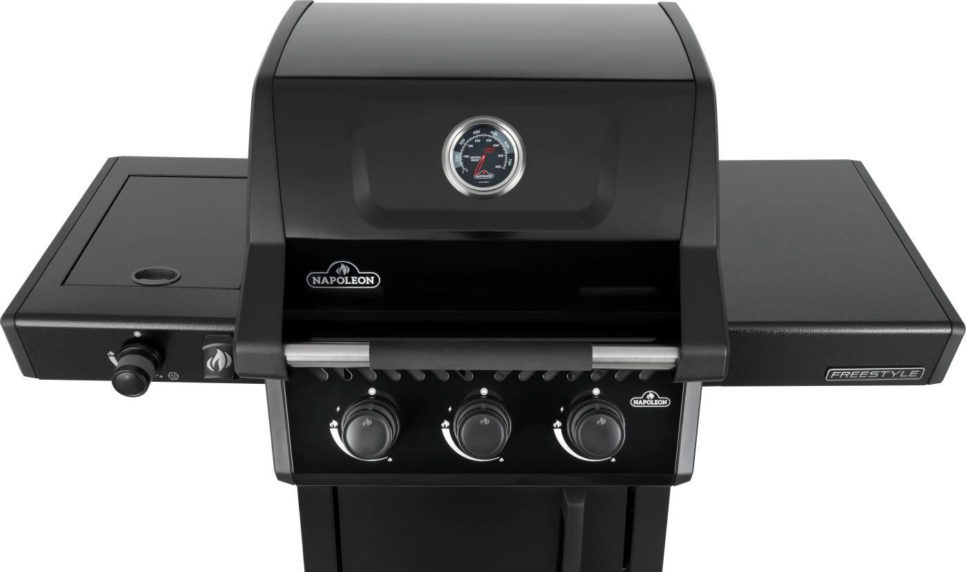 Napoleon Freestyle 365, 3 Hauptbrenner Seitenbrenner und Tür, schwarz | 2026 - grillstarshop.comNapoleon Freestyle 365, 3 Hauptbrenner Seitenbrenner und Tür, schwarz | 2026GrillNapoleongrillstarshop.com