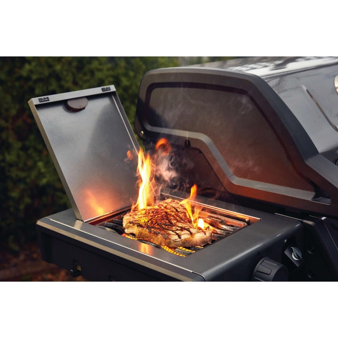 Napoleon Freestyle 365 Gasgrill, Graphit - mit Sizzle Zone - grillstarshop.comNapoleon Freestyle 365 Gasgrill, Graphit - mit Sizzle ZoneNapoleongrillstarshop.comF365DSIBPGT - DE0629162147530