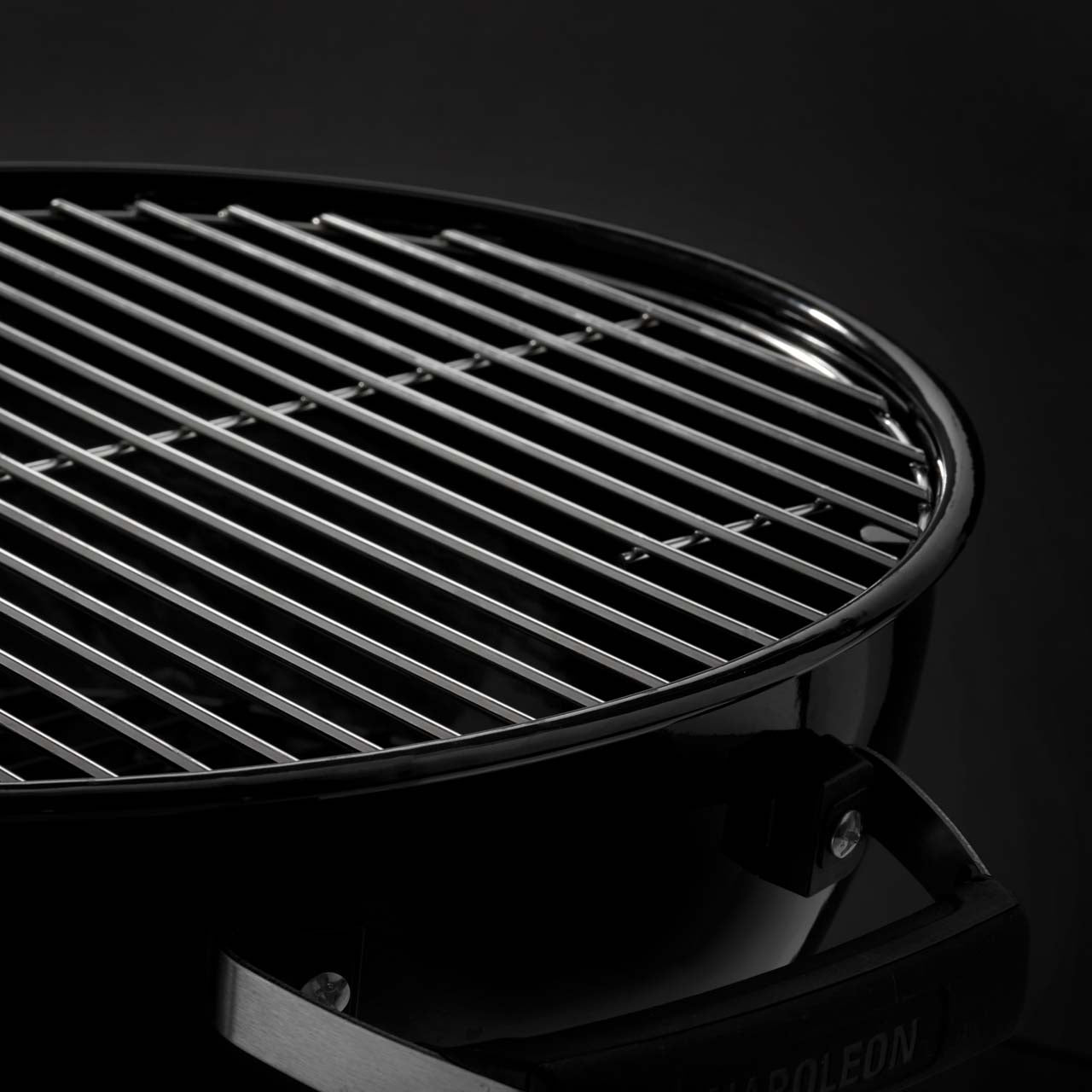 Napoleon Holzkohle Kugelgrill Ø 47cm - grillstarshop.comNapoleon Holzkohle Kugelgrill Ø 47cmNapoleongrillstarshop.comNK18K - LEG0629162137685