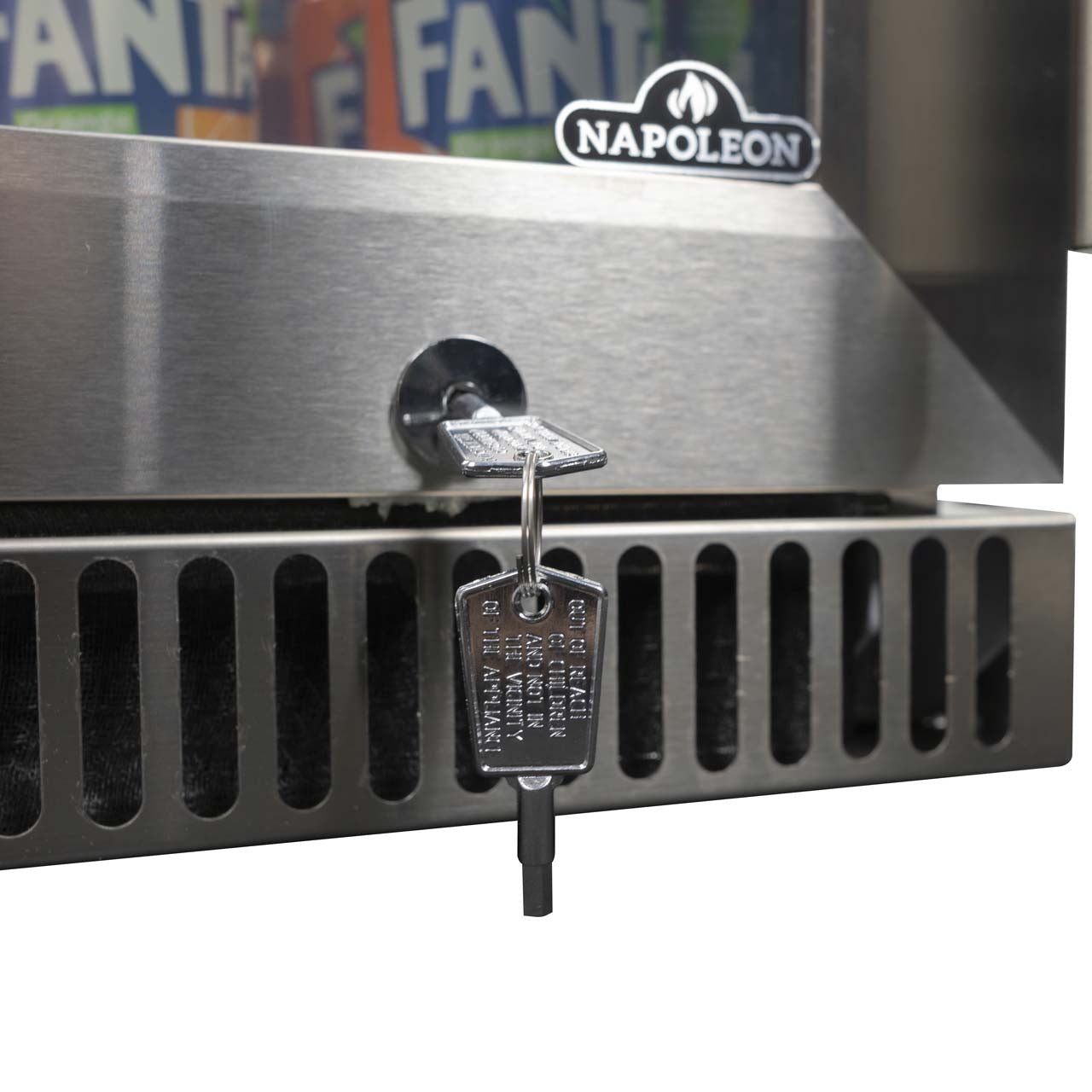 Napoleon Kühlschrank - linksdrehende Tür - grillstarshop.comNapoleon Kühlschrank - linksdrehende TürNapoleongrillstarshop.comFR135OLGL - CE0629162138774