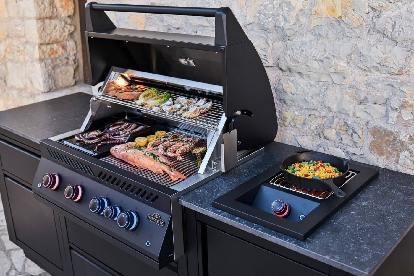 Napoleon OASIS 105 Outdoor - Küche mit 32 - Zoll - Einbaugrill der 700er - Serie - grillstarshop.comNapoleon OASIS 105 Outdoor - Küche mit 32 - Zoll - Einbaugrill der 700er - SerieNapoleongrillstarshop.com