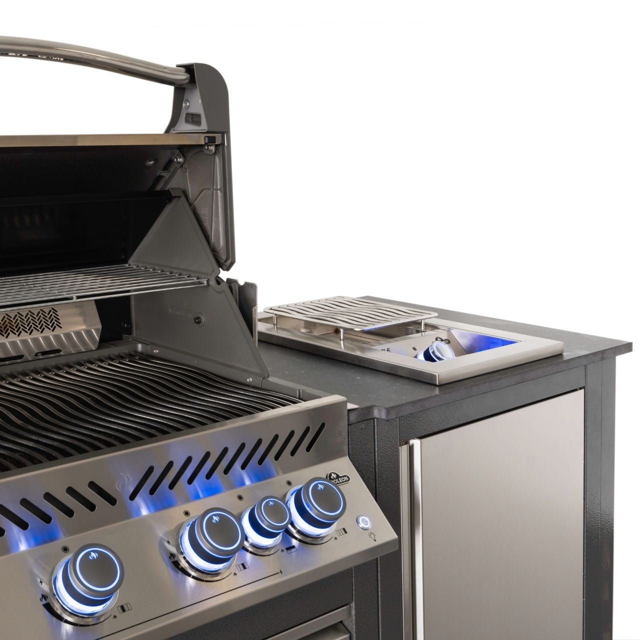 Napoleon Oasis Compact Prestige 500 mit Einbau Sizzle Zone - grillstarshop.comNapoleon Oasis Compact Prestige 500 mit Einbau Sizzle ZoneNapoleongrillstarshop.comODK105 - P500P - DE0629162148322