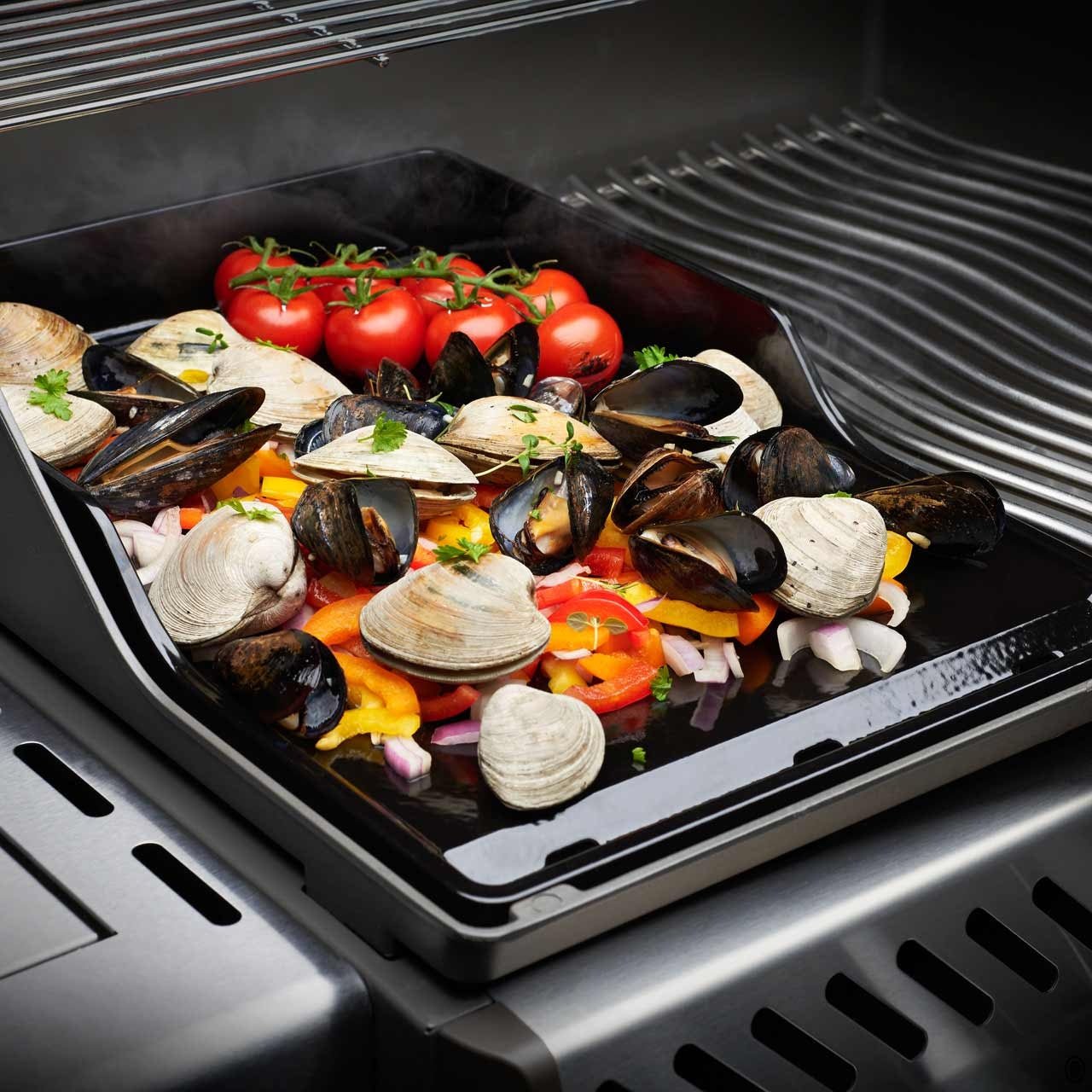 Napoleon Plancha passend ab Rogue 425 - grillstarshop.comNapoleon Plancha passend ab Rogue 425Napoleongrillstarshop.com560360629162560360