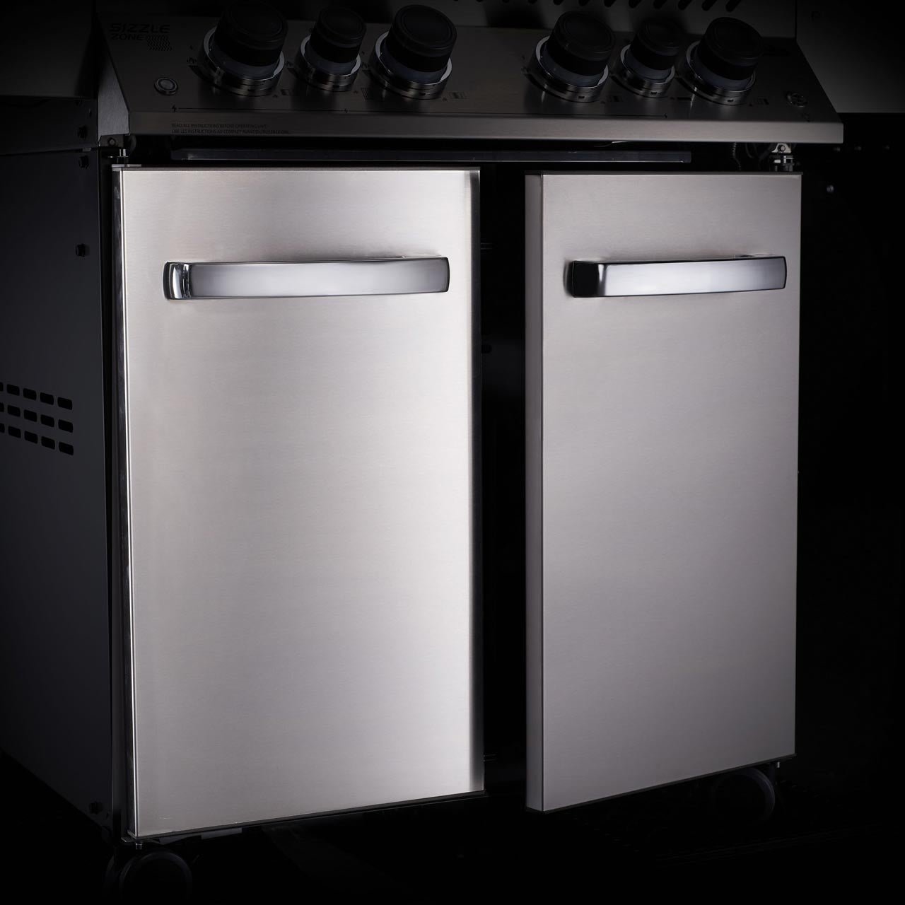 Napoleon Prestige 665, Charcoal Grau - grillstarshop.comNapoleon Prestige 665, Charcoal GrauNapoleongrillstarshop.comP665RSIBPCH - DE0629162131881