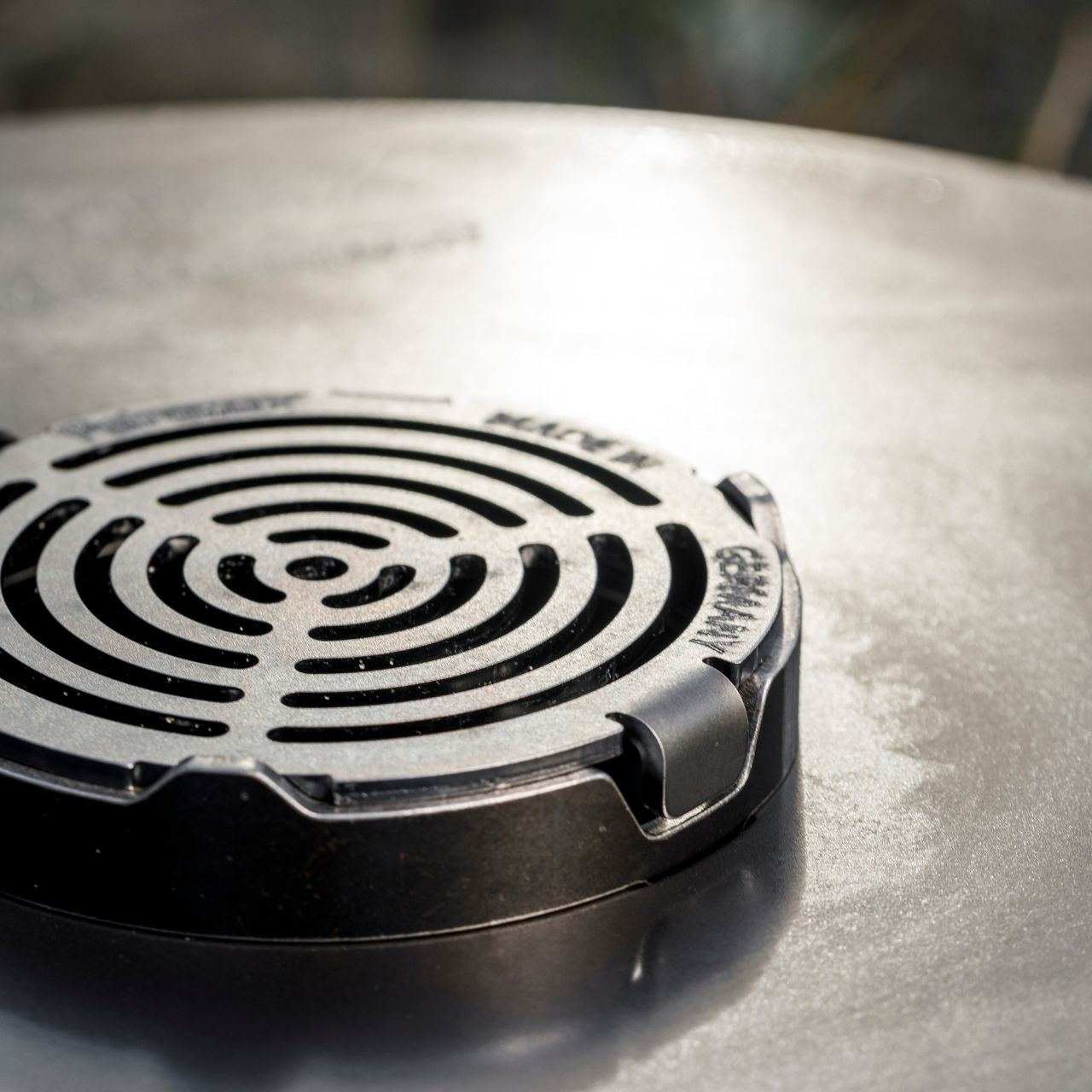 Petromax Einsatz für Atago Grillplatte - grillstarshop.comPetromax Einsatz für Atago GrillplattePetromaxgrillstarshop.comatago - plate - in4250435700310