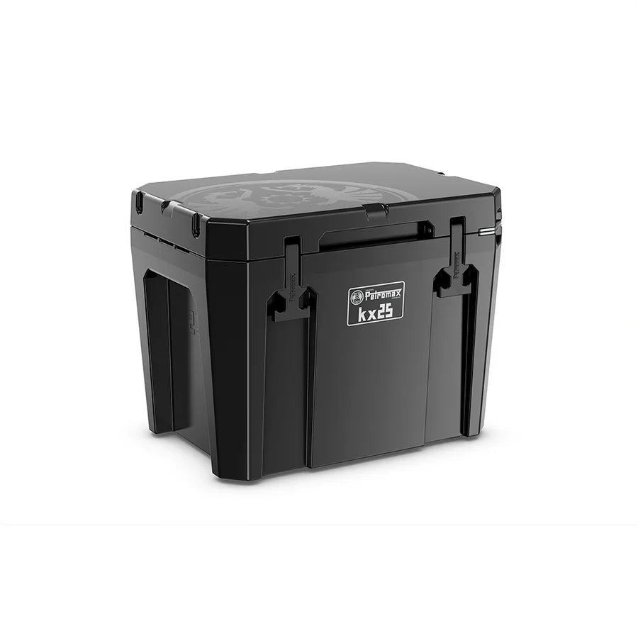 Petromax Kühlbox 25l schwarz - grillstarshop.comPetromax Kühlbox 25l schwarzPetromaxgrillstarshop.com
