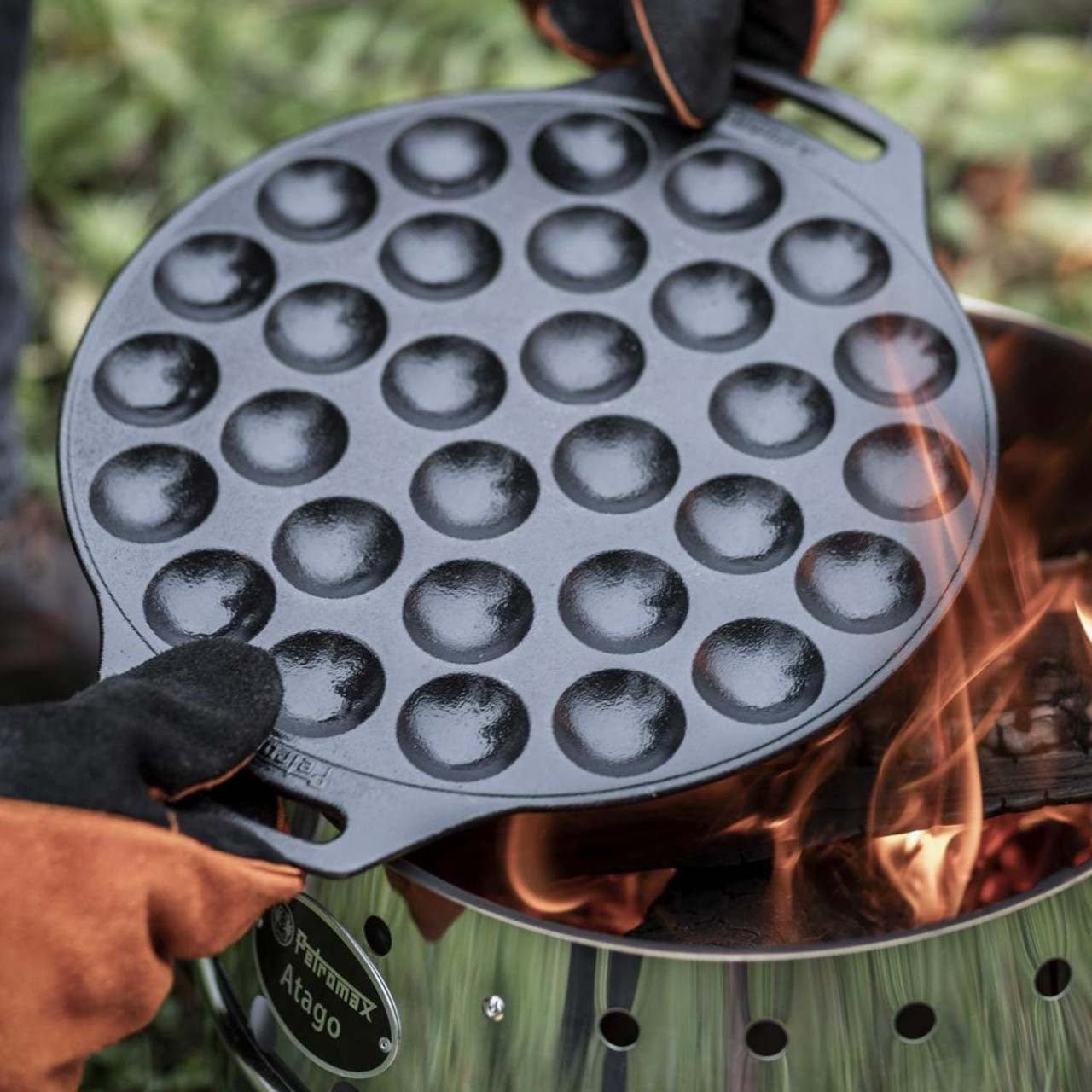 Petromax Poffertjespfanne der clevere Helfer - grillstarshop.comPetromax Poffertjespfanne der clevere HelferPetromaxgrillstarshop.compoff304250435707241
