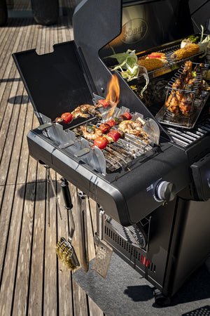 Rösle BBQ Station AllFlame Prime 4 Brenner Gasgrill - 50mBar - grillstarshop.comRösle BBQ Station AllFlame Prime 4 Brenner Gasgrill - 50mBarGrillRöslegrillstarshop.com