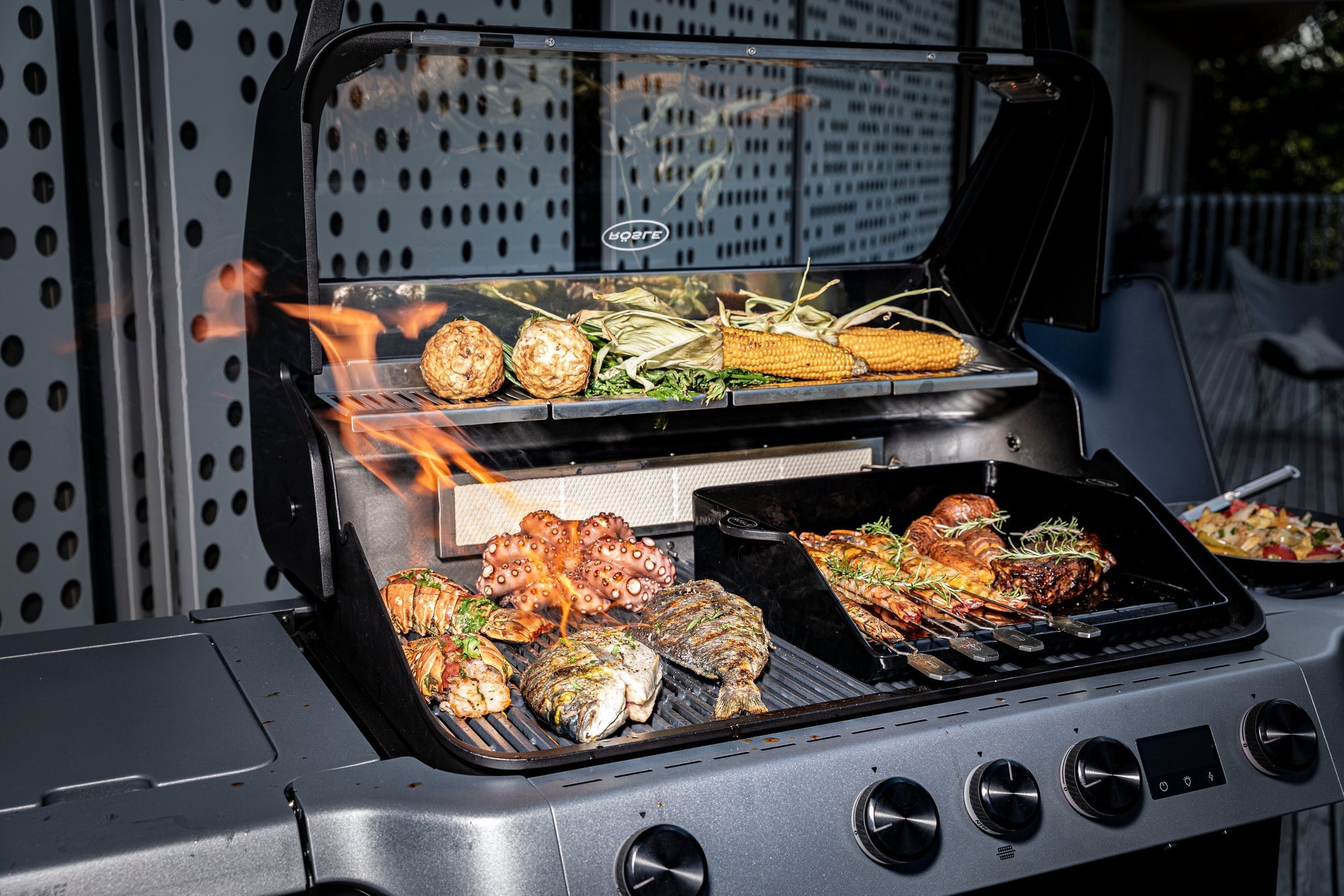 Rösle Blazeflame Master 4 - grillstarshop.comRösle Blazeflame Master 4GrillRöslegrillstarshop.com
