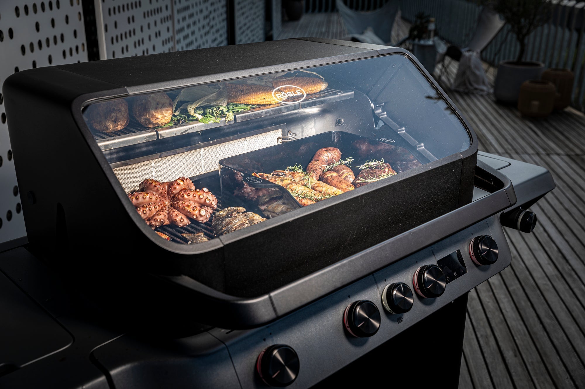 Rösle Blazeflame Master 4 - grillstarshop.comRösle Blazeflame Master 4GrillRöslegrillstarshop.com