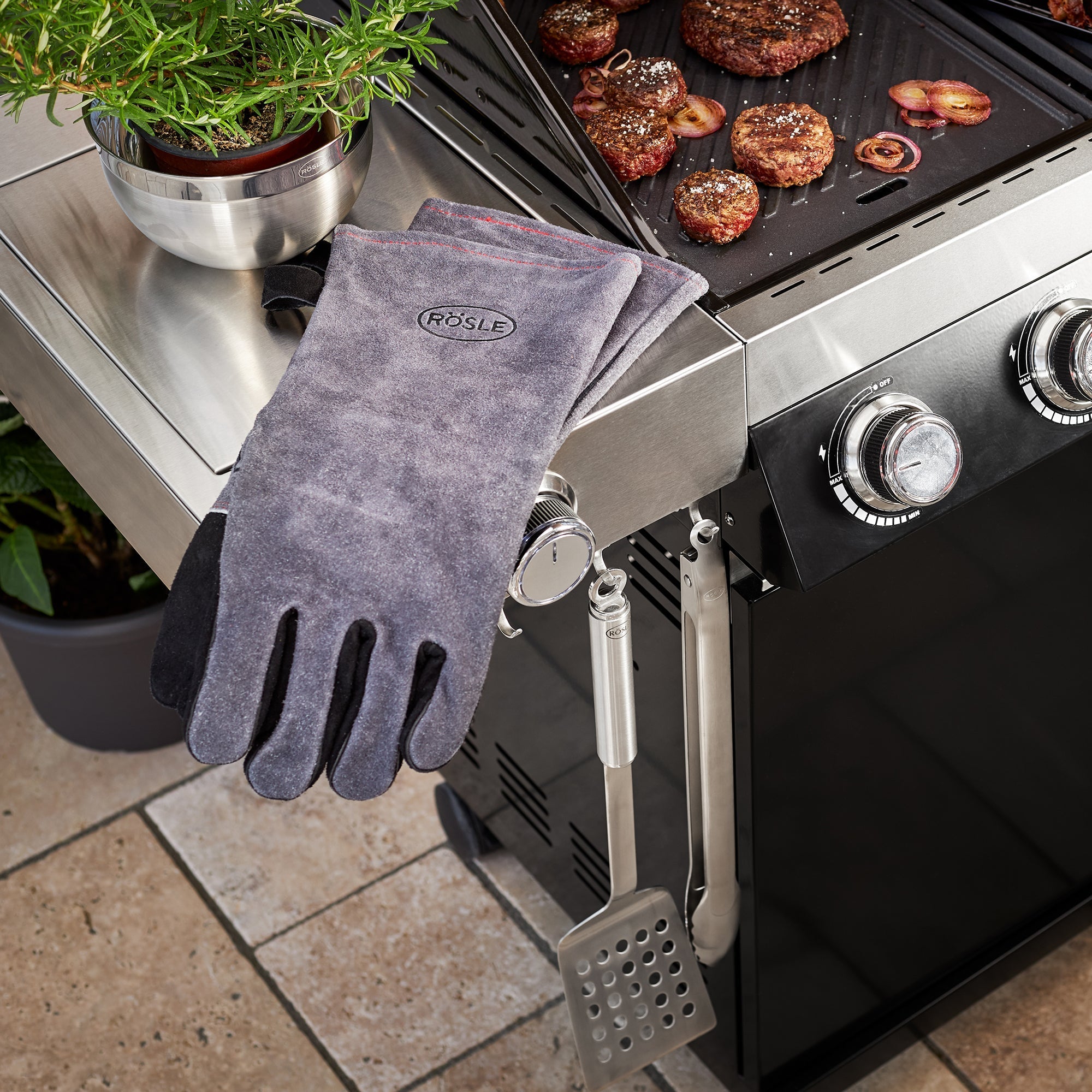 Rösle Grillhandschuhe - grillstarshop.comRösle GrillhandschuheRöslegrillstarshop.com250314004293250315