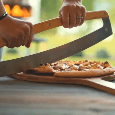 Solo Stove Pi Pizzaschneider Wiegemesser - grillstarshop.comSolo Stove Pi Pizzaschneider WiegemesserSolo Stovegrillstarshop.com