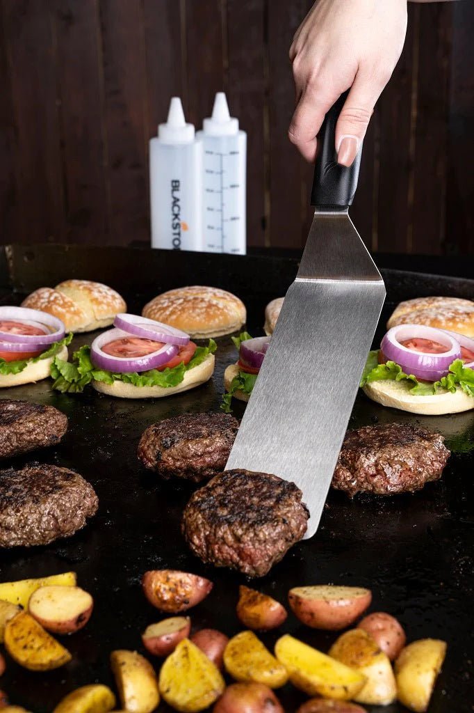 Blackstone Griddle Professional Toolkit – 5 teilig - grillstarshop.comBlackstone Griddle Professional Toolkit – 5 teiligGrillzubehörBlackstonegrillstarshop.com