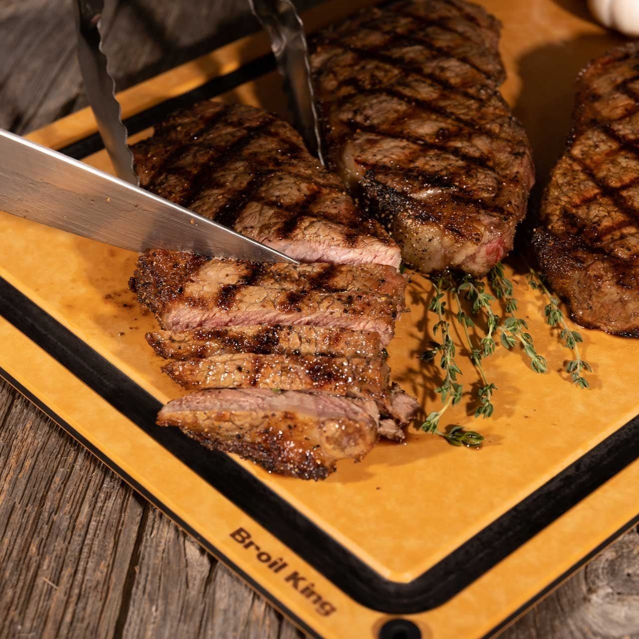 Broil King Schneidebrett, Holzfaser - grillstarshop.comBroil King Schneidebrett, HolzfaserBroil Kinggrillstarshop.com684220062703684222