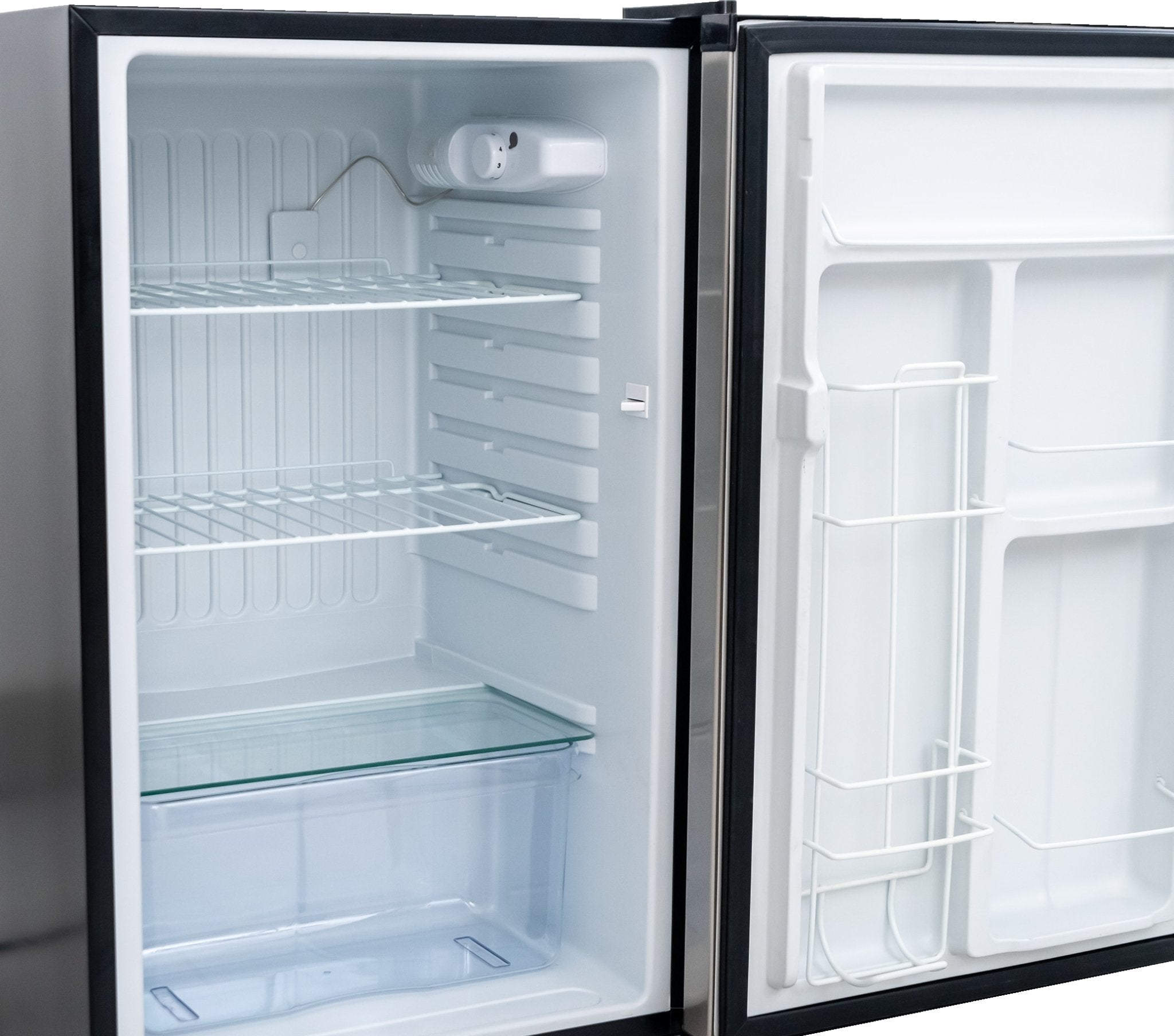 Bull Kühlschrank - grillstarshop.comBull KühlschrankBullgrillstarshop.comBU11002CE