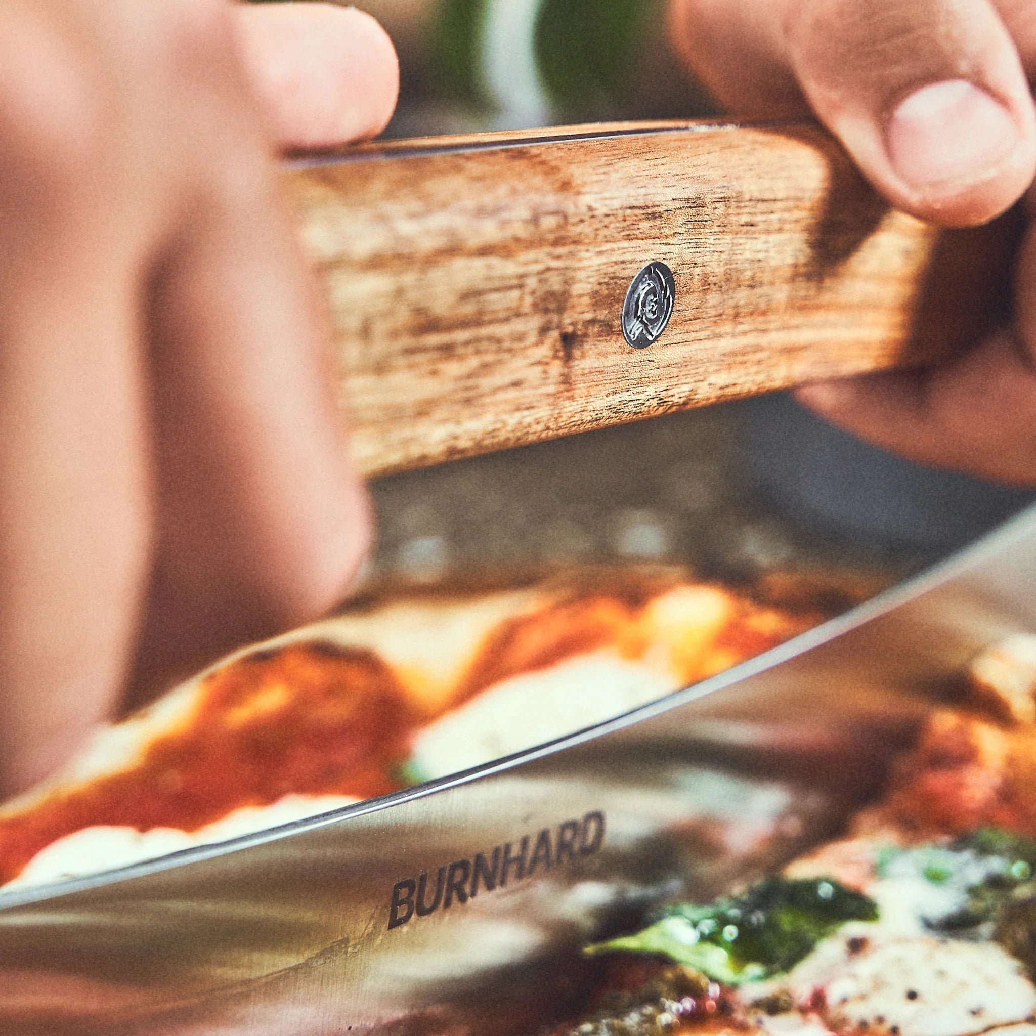 Burnhard Pizza - Wiegemesser - grillstarshop.comBurnhard Pizza - WiegemesserBurnhardgrillstarshop.com