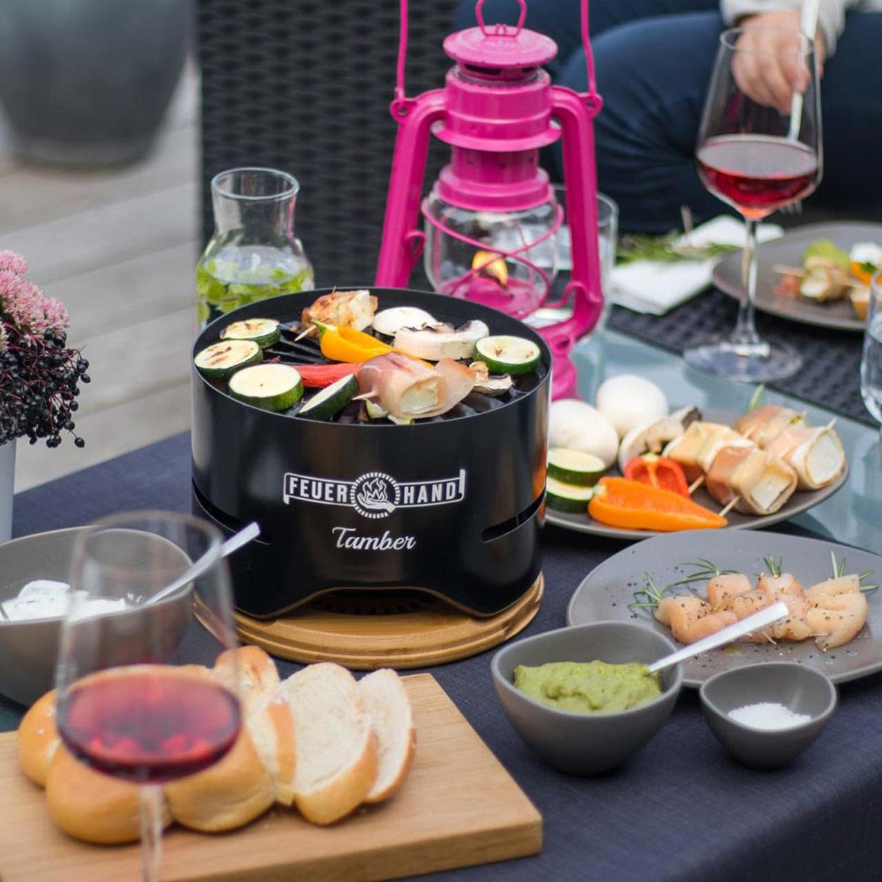 Feuerhand Tamber Tischgrill, Tiefschwarz - grillstarshop.comFeuerhand Tamber Tischgrill, TiefschwarzFeuerhandgrillstarshop.compttamber - schwarz4250435703359