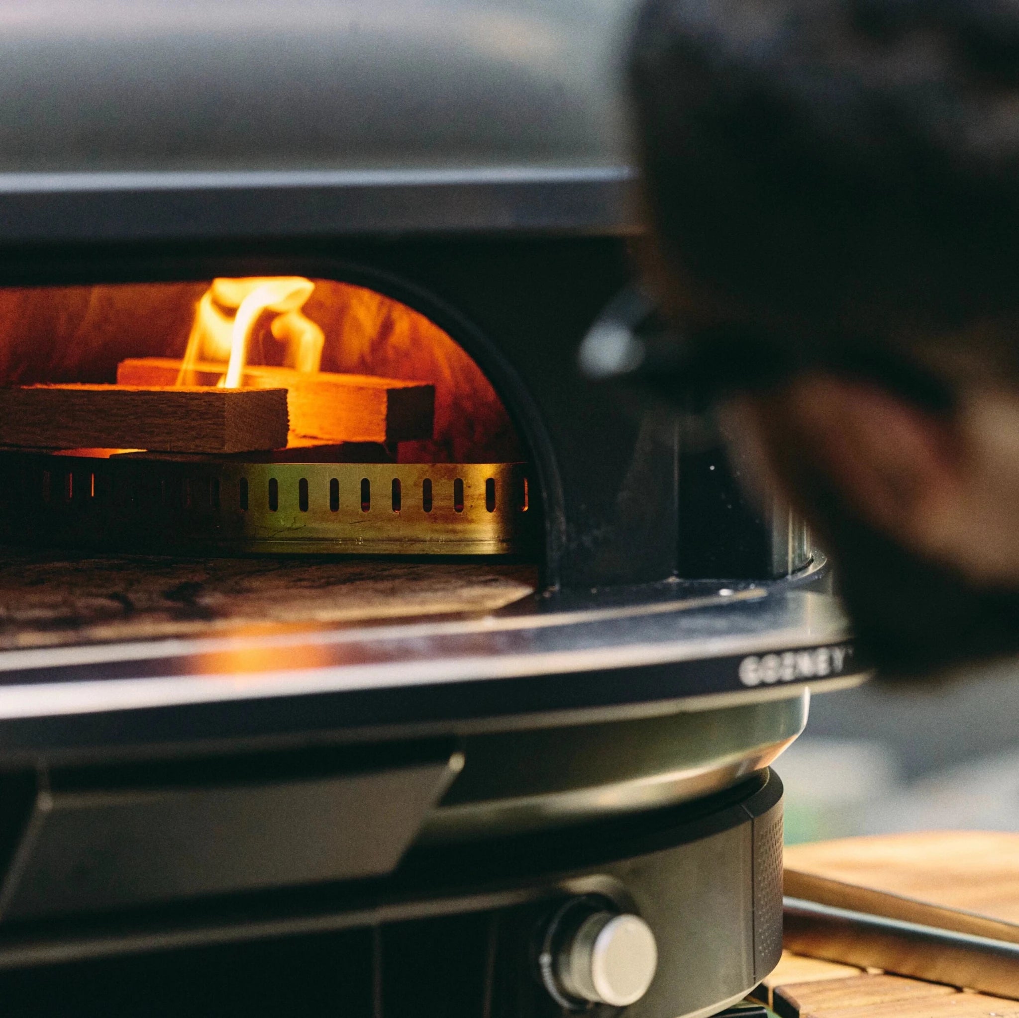 Gozney Dome Gen 2.0 Dual Fuel Pizzaofen - Off Black - grillstarshop.comGozney Dome Gen 2.0 Dual Fuel Pizzaofen - Off BlackPizzaofenGozneygrillstarshop.com