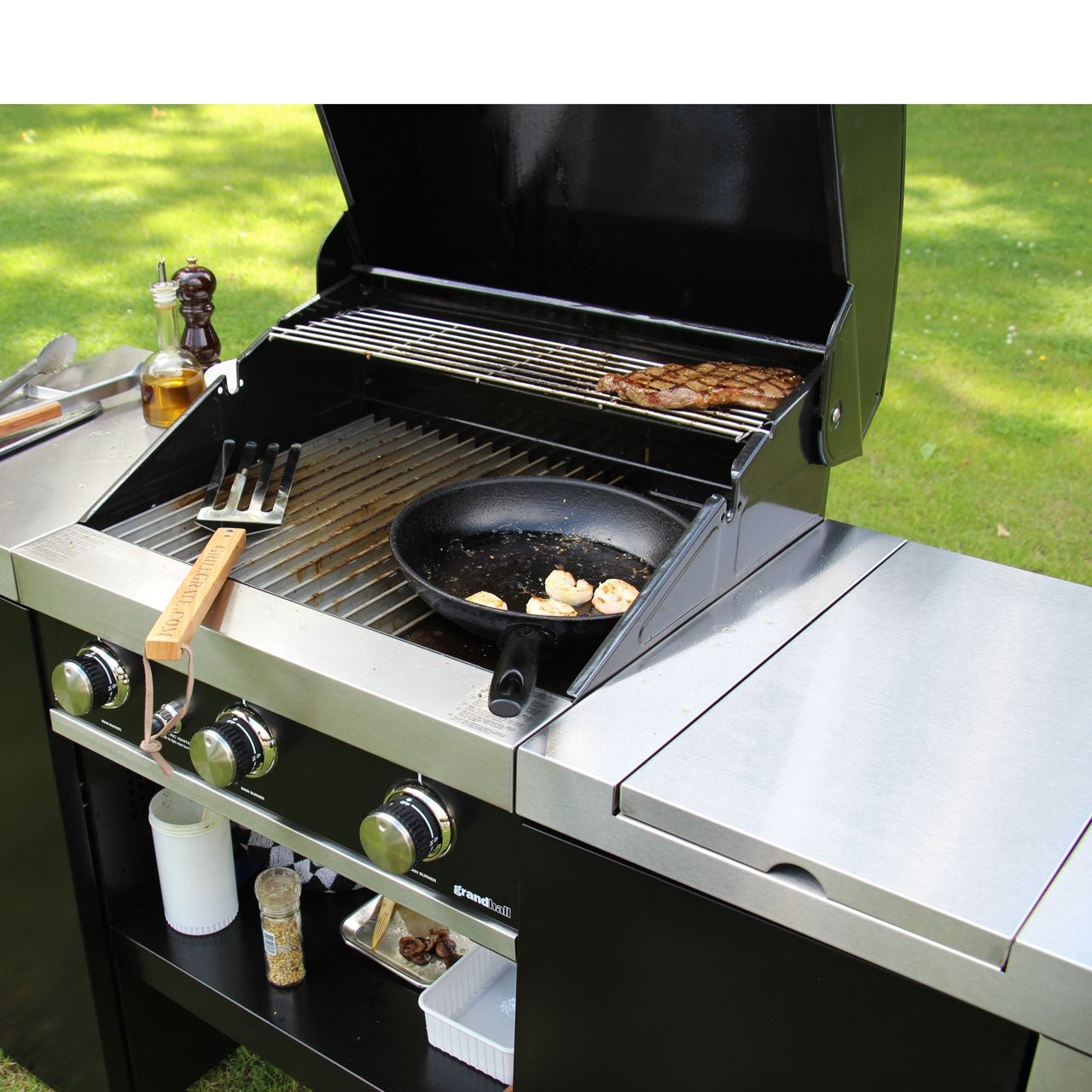 Grandhall Premium G3 Island, Schwarz, 3 Brenner mit Seitenbrenner - grillstarshop.comGrandhall Premium G3 Island, Schwarz, 3 Brenner mit SeitenbrennerGrandhallgrillstarshop.comK03000217B8719324696326