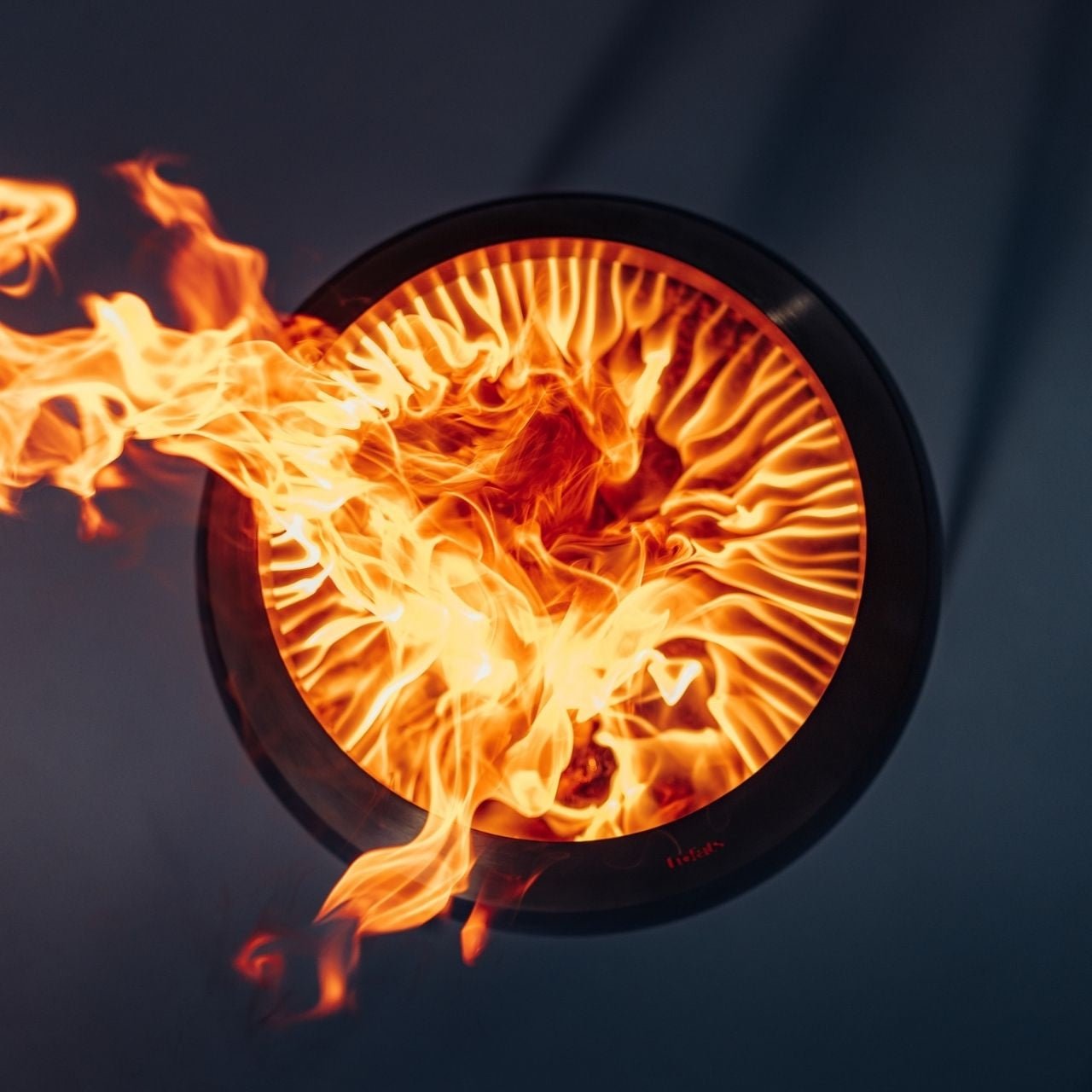 Höfats MOON 45 Feuerschale mit niedrigem Fuß - grillstarshop.comHöfats MOON 45 Feuerschale mit niedrigem FußHöfatsgrillstarshop.comH007164064251007160