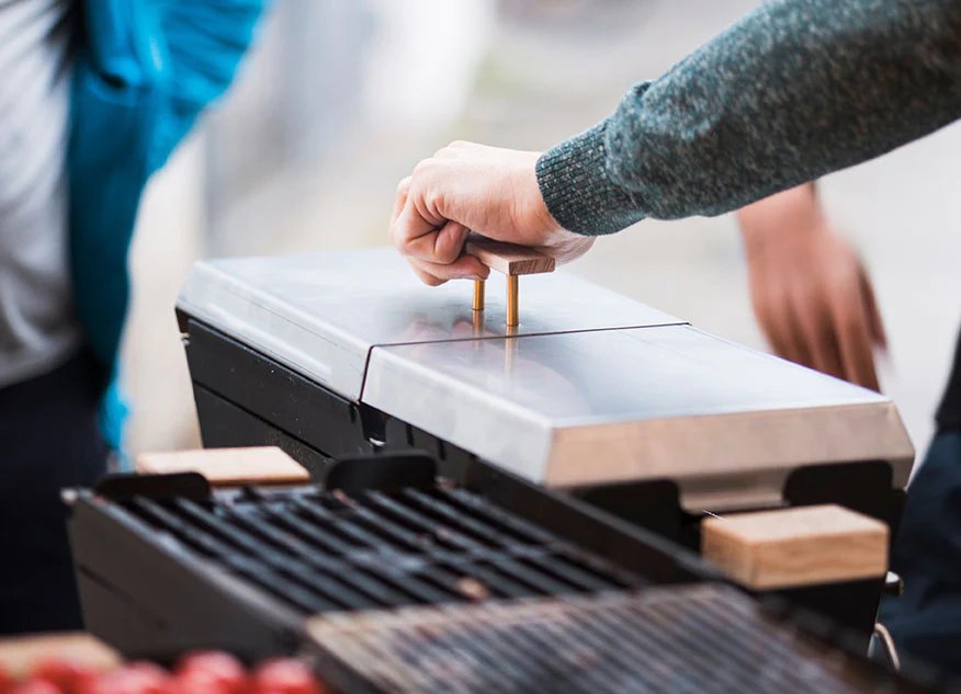 Knister Grilldeckel - grillstarshop.comKnister GrilldeckelKnistergrillstarshop.com12964260743520692