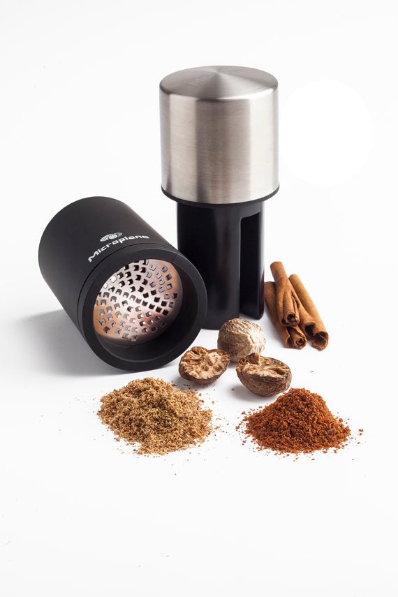 Microplane Gewürzmühle 2in1 schwarz - grillstarshop.comMicroplane Gewürzmühle 2in1 schwarzMicroplanegrillstarshop.com48060