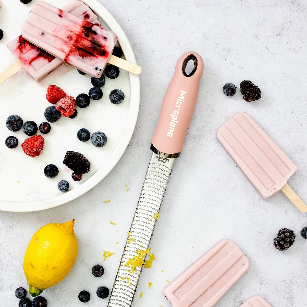 Microplane Premium Zester - Reibe, Altrosa - grillstarshop.comMicroplane Premium Zester - Reibe, AltrosaMicroplanegrillstarshop.com46923