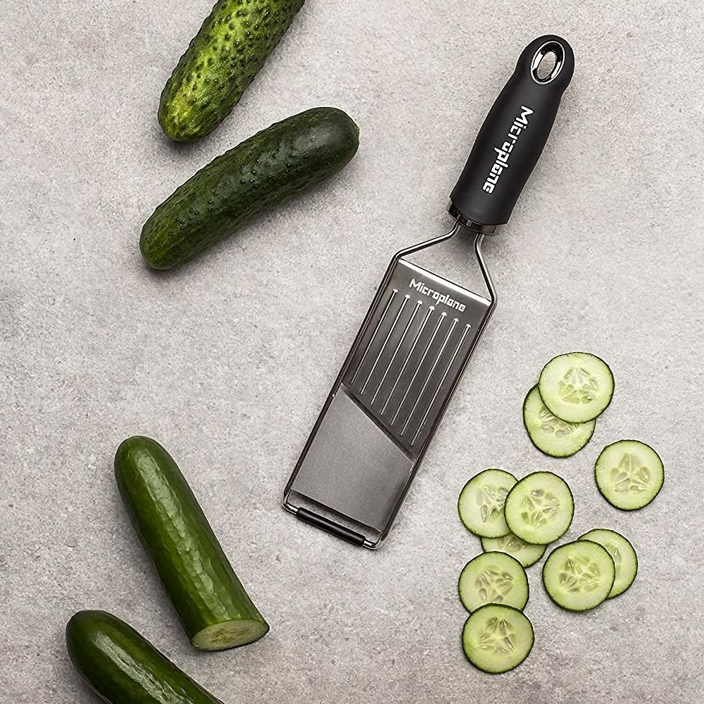 Microplane Profi - Gemüsehobel, Gourmet Serie - grillstarshop.comMicroplane Profi - Gemüsehobel, Gourmet SerieMicroplanegrillstarshop.com450440098399450445