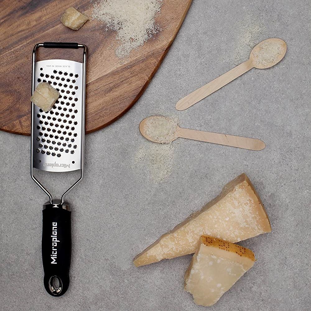 Microplane Sternenklinge, Schwarz Gourmet Serie - grillstarshop.comMicroplane Sternenklinge, Schwarz Gourmet SerieMicroplanegrillstarshop.com45009