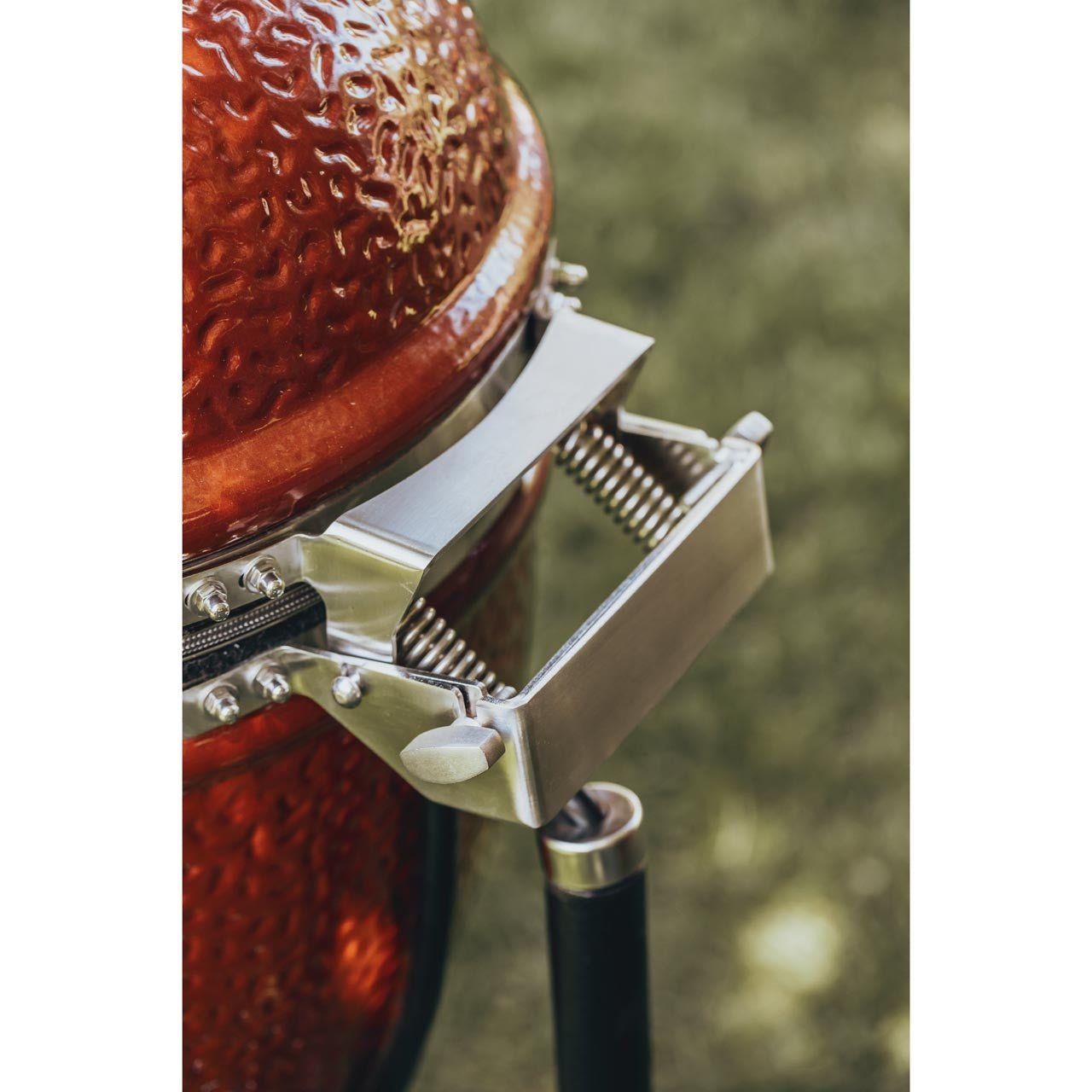 Monolith Junior Pro 2.0 – ROT mit Gestell - grillstarshop.comMonolith Junior Pro 2.0 – ROT mit GestellMonolithgrillstarshop.com121021 - REDM4260444583460