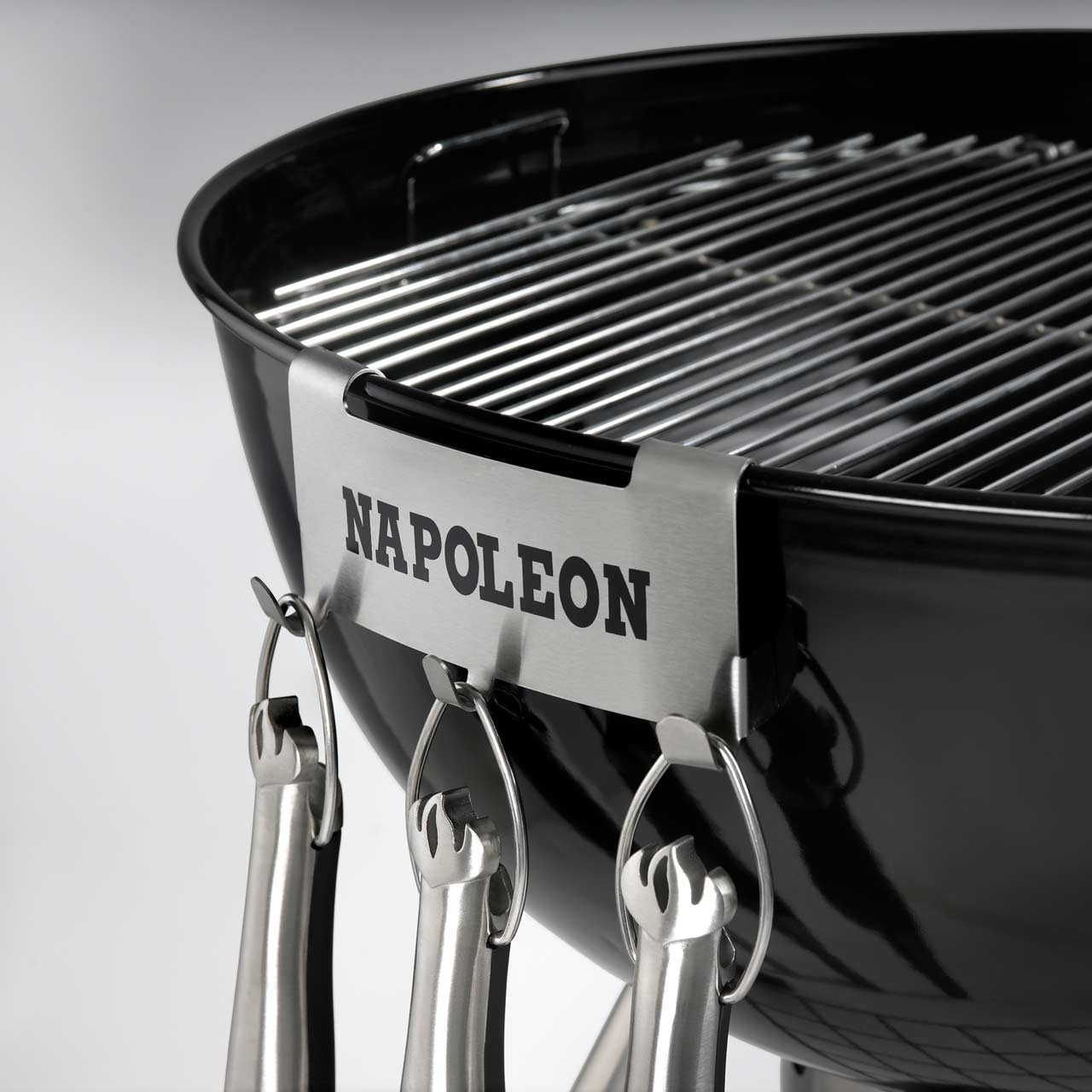 Napoleon Besteck - Haken für Kugelgrill Ø 57 cm - grillstarshop.comNapoleon Besteck - Haken für Kugelgrill Ø 57 cmNapoleongrillstarshop.com551000629162551009