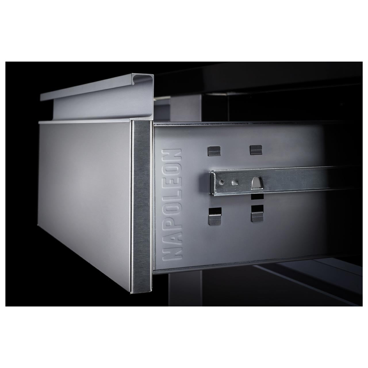 Napoleon Einbau - Türe & 2 - er Schubladen - Kombination (115 x 50 cm) - grillstarshop.comNapoleon Einbau - Türe & 2 - er Schubladen - Kombination (115 x 50 cm)Napoleongrillstarshop.comBI - 4216 - 1D2DR0629162137951