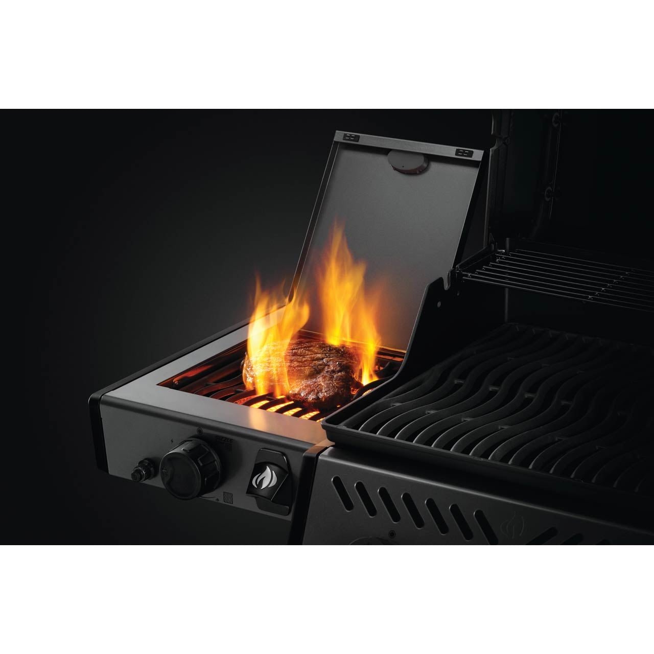 Napoleon Freestyle 425, 4 Hauptbrenner, mit Sizzle Zone & Tür, Graphit - grillstarshop.comNapoleon Freestyle 425, 4 Hauptbrenner, mit Sizzle Zone & Tür, GraphitNapoleongrillstarshop.comF425DSIBPGT - DE0629162146397