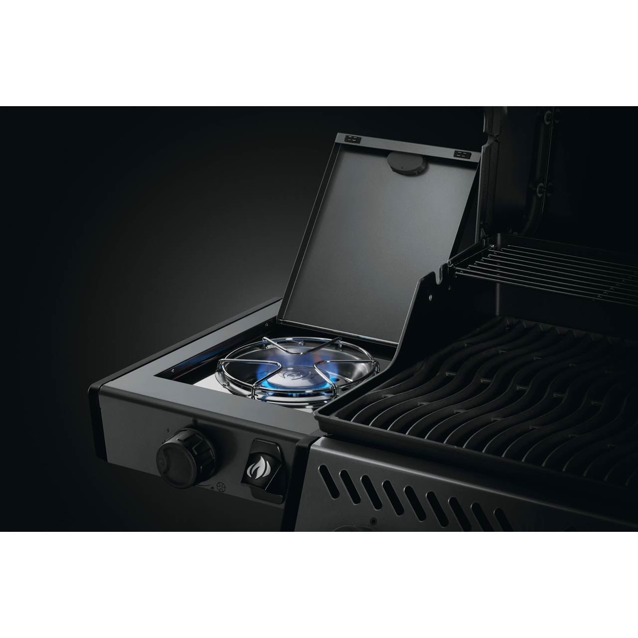 Napoleon Freestyle SB 365 mit Seitenbrenner, Graphit - grillstarshop.comNapoleon Freestyle SB 365 mit Seitenbrenner, GraphitNapoleongrillstarshop.comF365SBPGT0629162140364