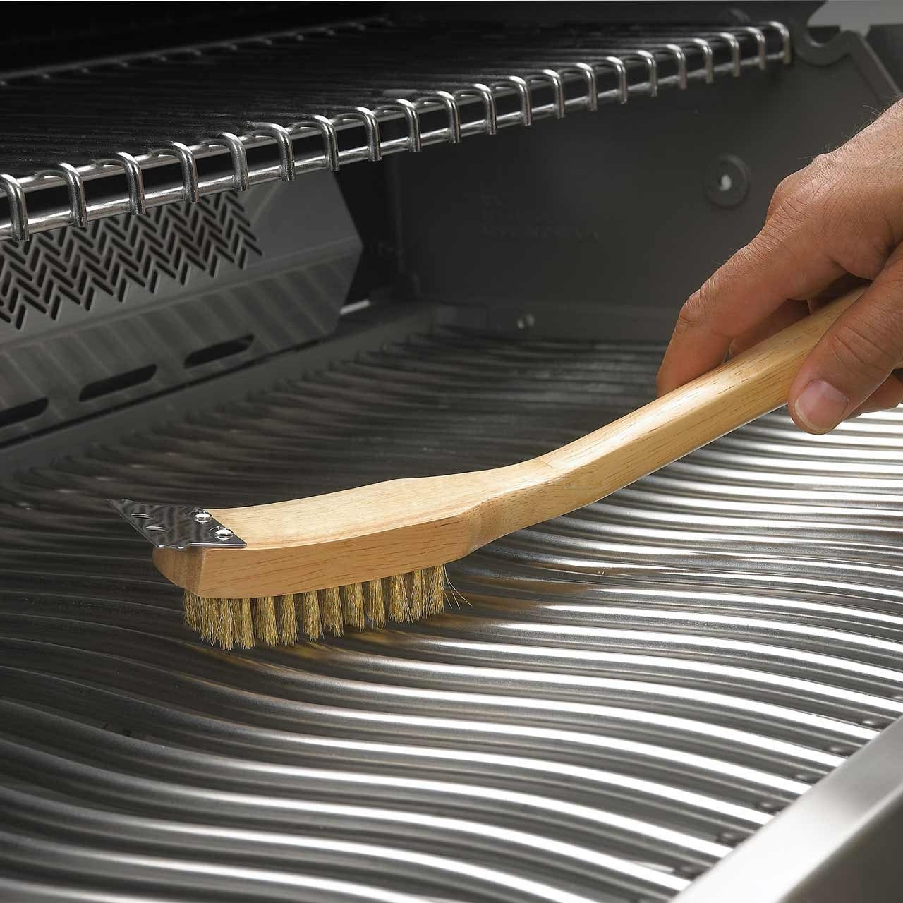 Napoleon Messing Grillbürste mit Holzgriff - grillstarshop.comNapoleon Messing Grillbürste mit HolzgriffNapoleongrillstarshop.com620280629162620286