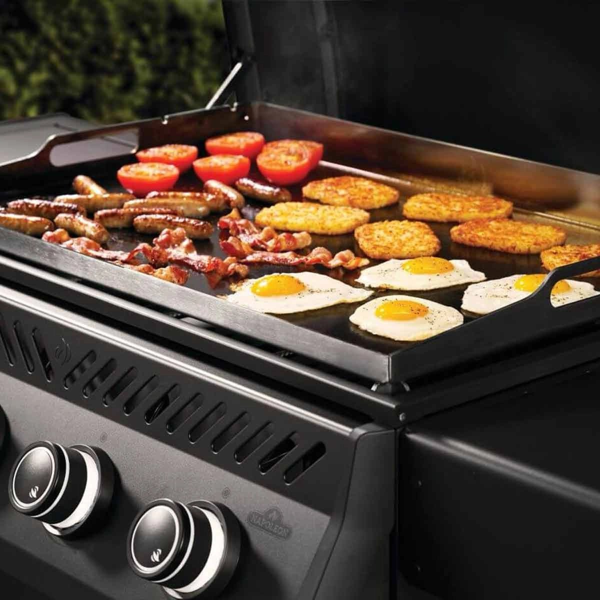 Napoleon Phantom Rogue Pro 30 Inch Griddle Plancha - grillstarshop.comNapoleon Phantom Rogue Pro 30 Inch Griddle PlanchaPlanchagrillNapoleongrillstarshop.com