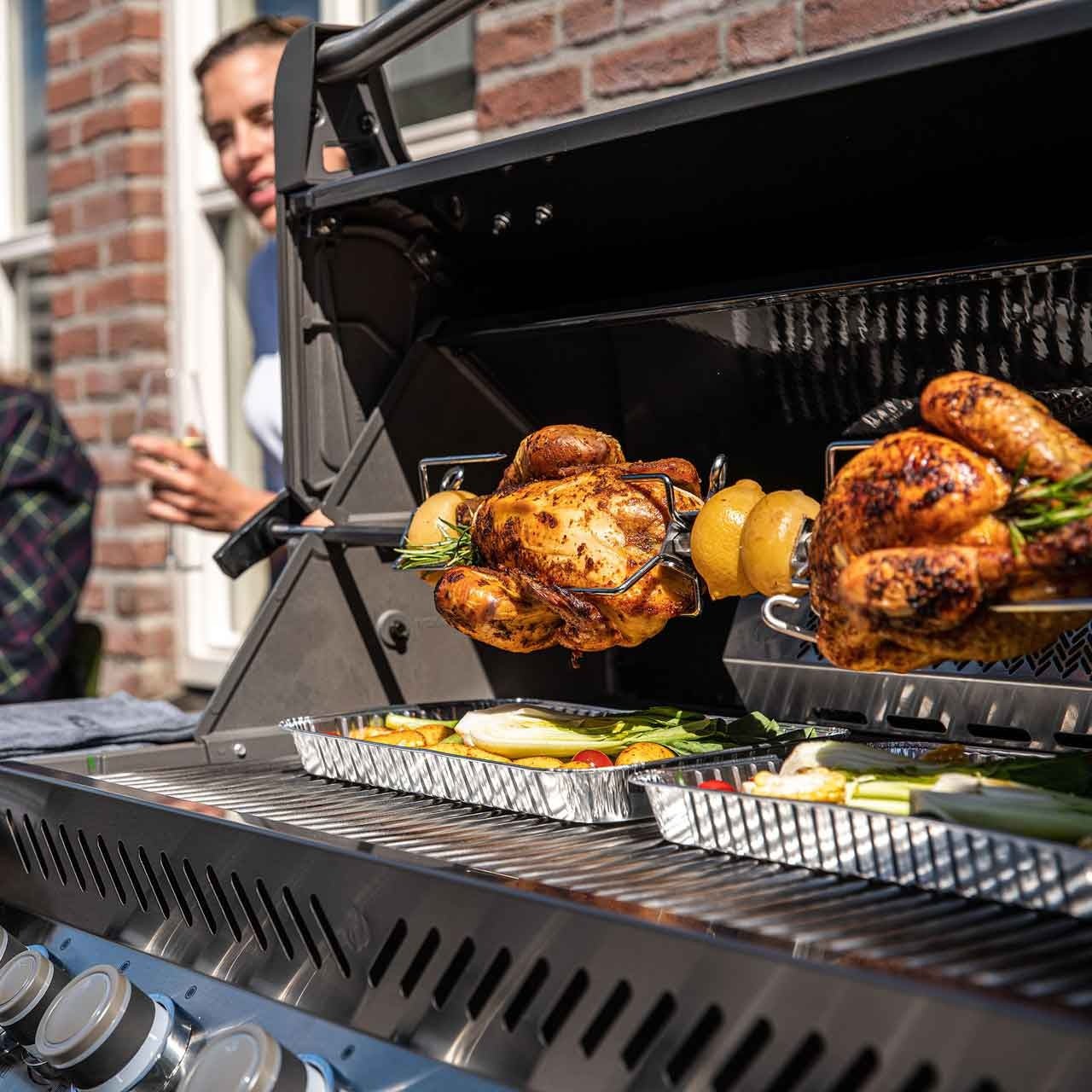 Napoleon Prestige 665, Charcoal Grau - grillstarshop.comNapoleon Prestige 665, Charcoal GrauNapoleongrillstarshop.comP665RSIBPCH - DE0629162131881