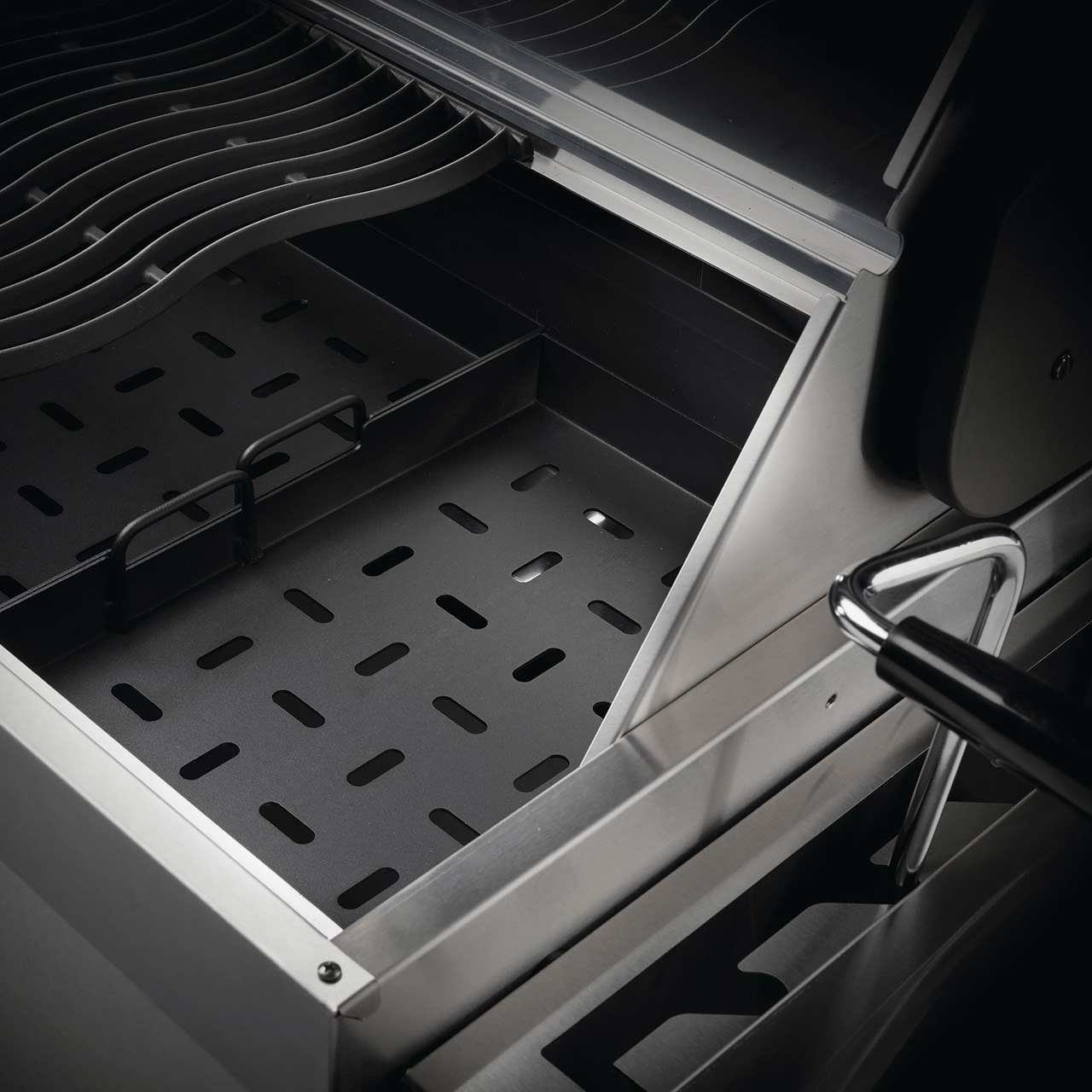 Napoleon PRO 605 Holzkohlegrill, Edelstahl - grillstarshop.comNapoleon PRO 605 Holzkohlegrill, EdelstahlNapoleongrillstarshop.comPRO605CSS0629162117861