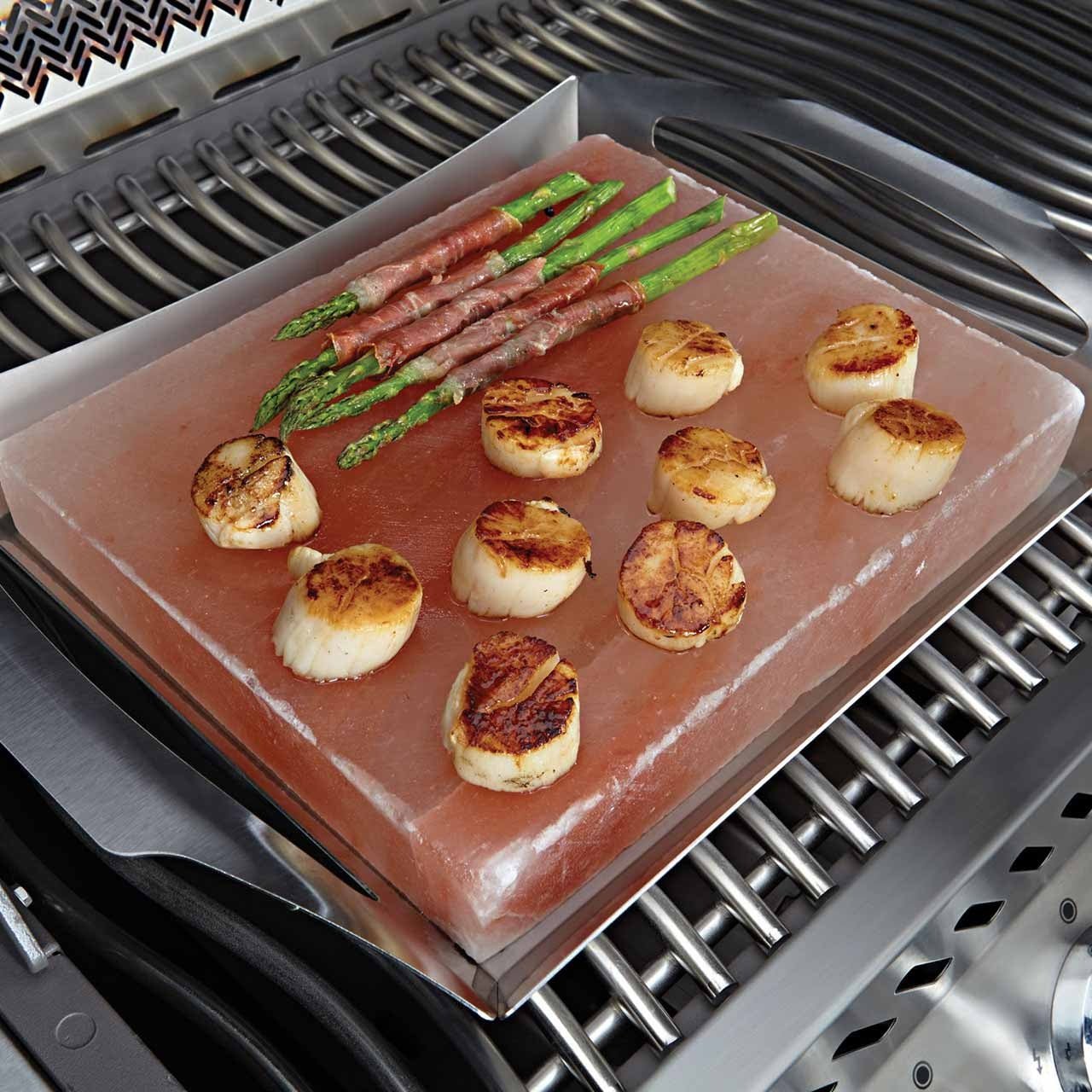 Napoleon Salzstein mit PRO Edelstahl Gemüsekorb - grillstarshop.comNapoleon Salzstein mit PRO Edelstahl GemüsekorbNapoleongrillstarshop.com700452500003160520