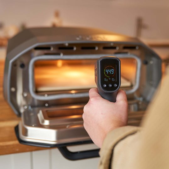 Ooni Digitales Infrarotthermometer - grillstarshop.comOoni Digitales InfrarotthermometerOonigrillstarshop.comUU - P25B005060967391301
