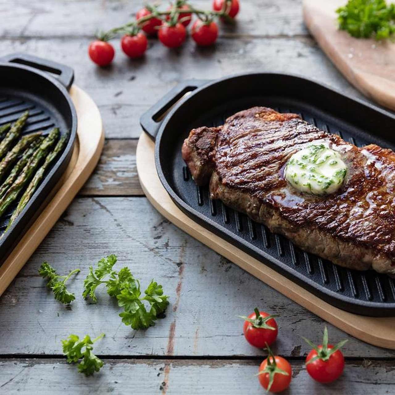 Ooni Gusseisenpfanne - Grizzler - grillstarshop.comOoni Gusseisenpfanne - GrizzlerOonigrillstarshop.comUU - P08D005060568342030